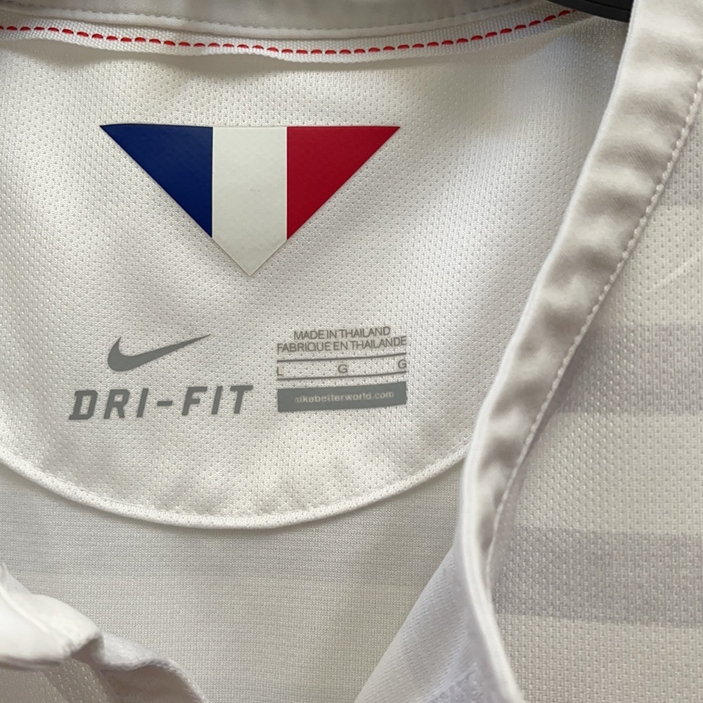 🎉🎉PRICE DROP🎉🎉NIKE MEN’s DRI-Fit sport shirt - Picture 2 of 7